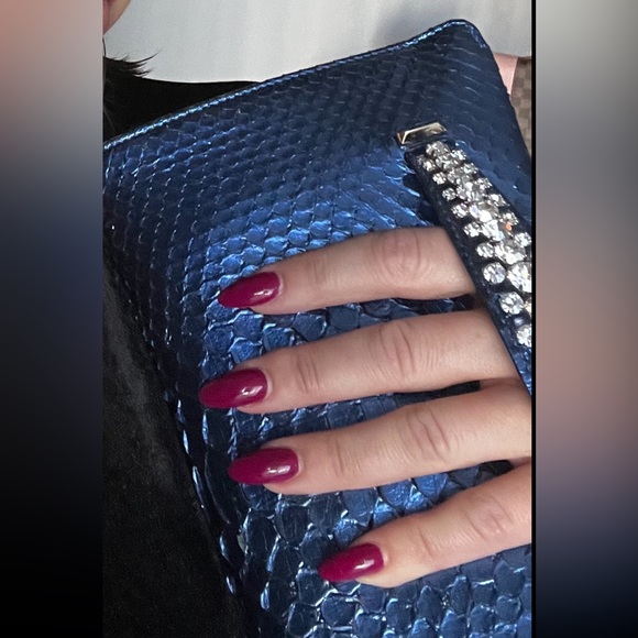 Jimmy Choo
Venues Genuine Python Clutch With Crystal Bracelet Handle - Picture 4 of 5